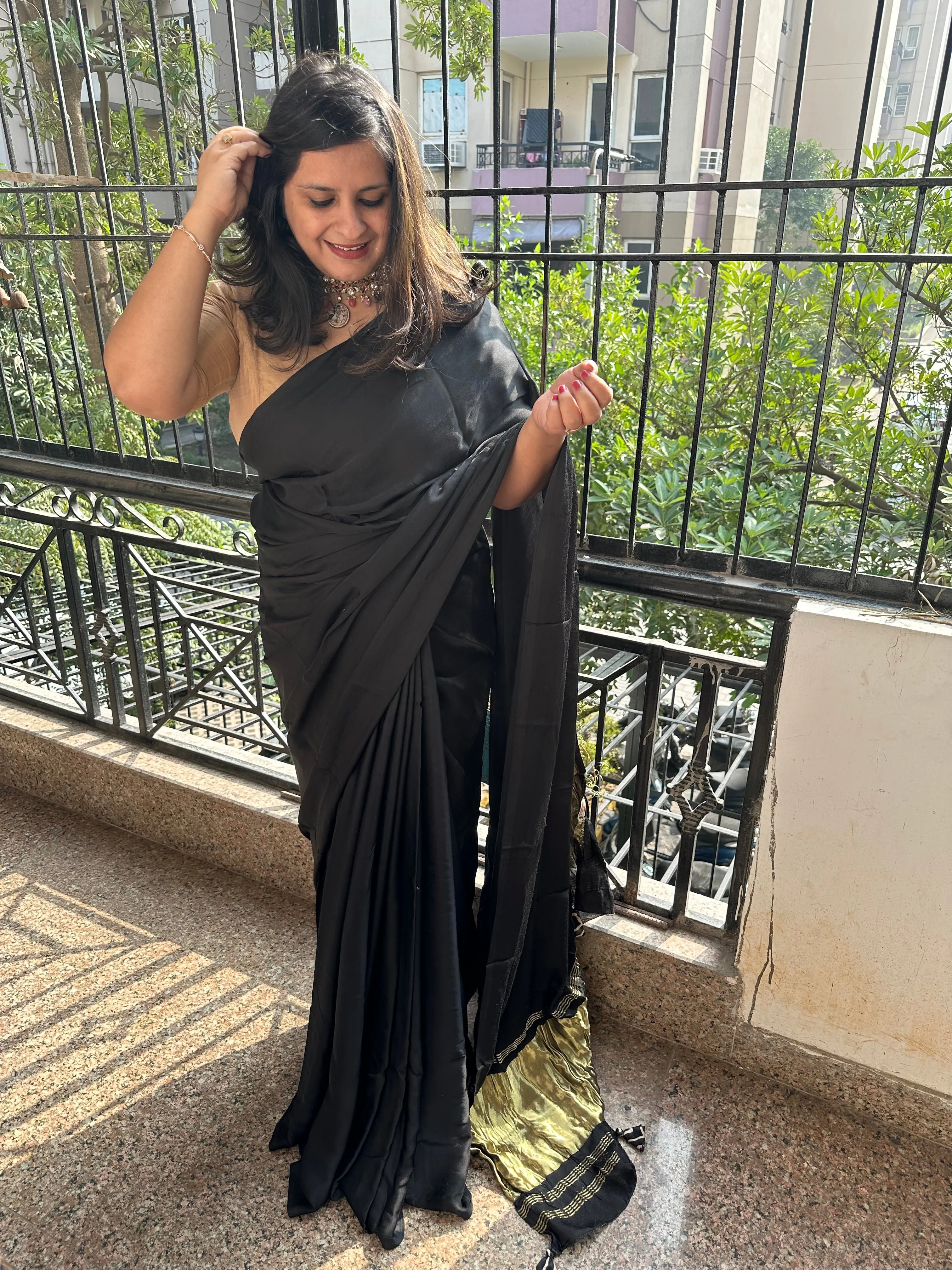 GLAMOROUS BLACK SOLID MODAL SILK SARI WITH ZARI BORDER