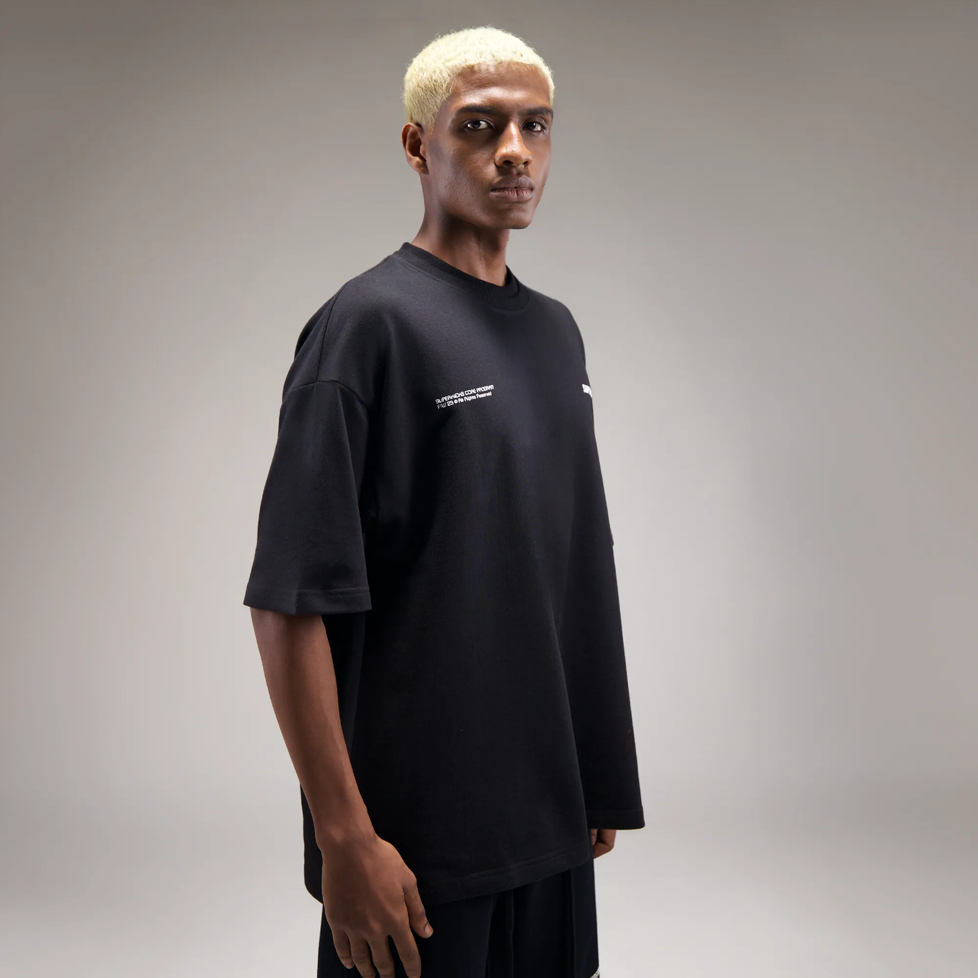 Superkicks | CORE 3.0 UNISEX T-SHIRT { BLACK